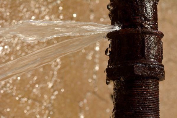 Busted Pipe Repair in Pearland